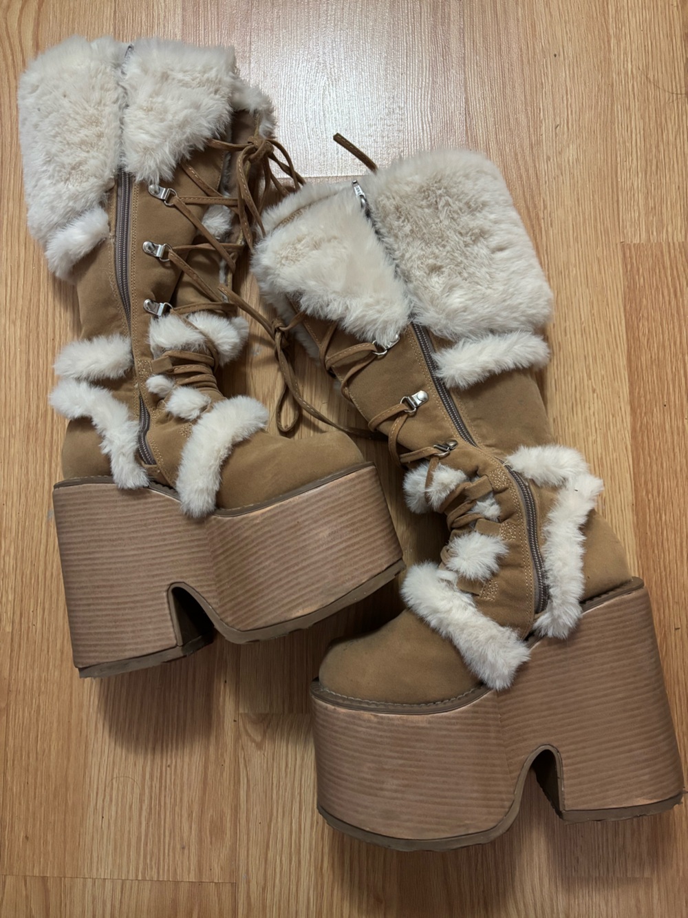 Demonia Camel Pure Vigilance Faux Wood 4 Inch Platform Boots Camel 311 Size 7